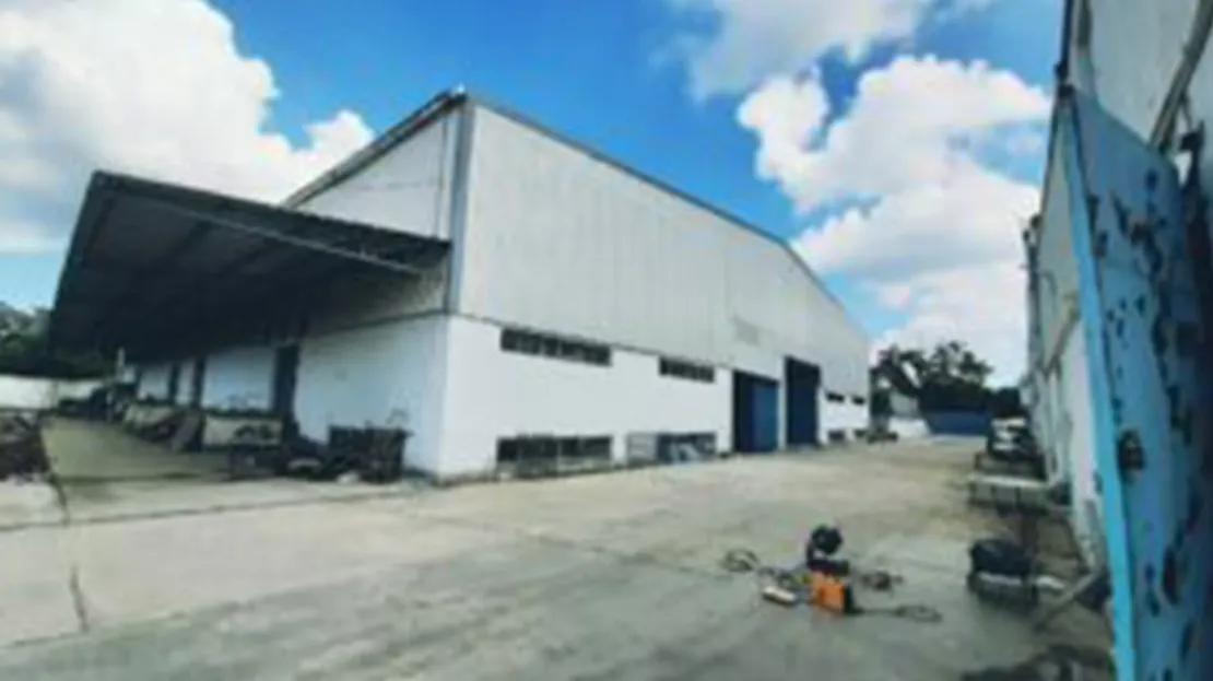 Warehouse | Uluberia - Image